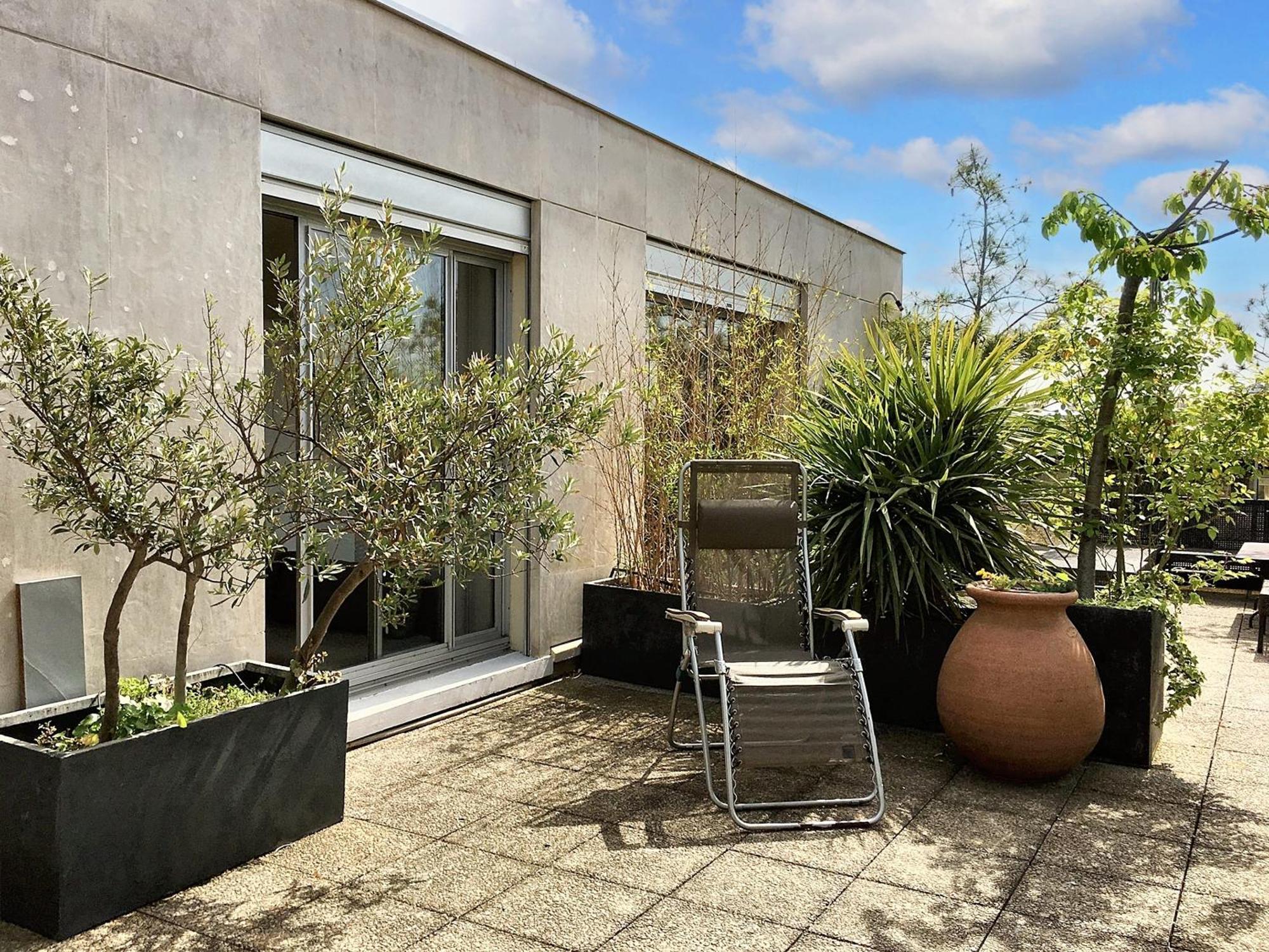 Spacieux A Avec Terrasse Panoramique De 110 M² Appartamento Parigi